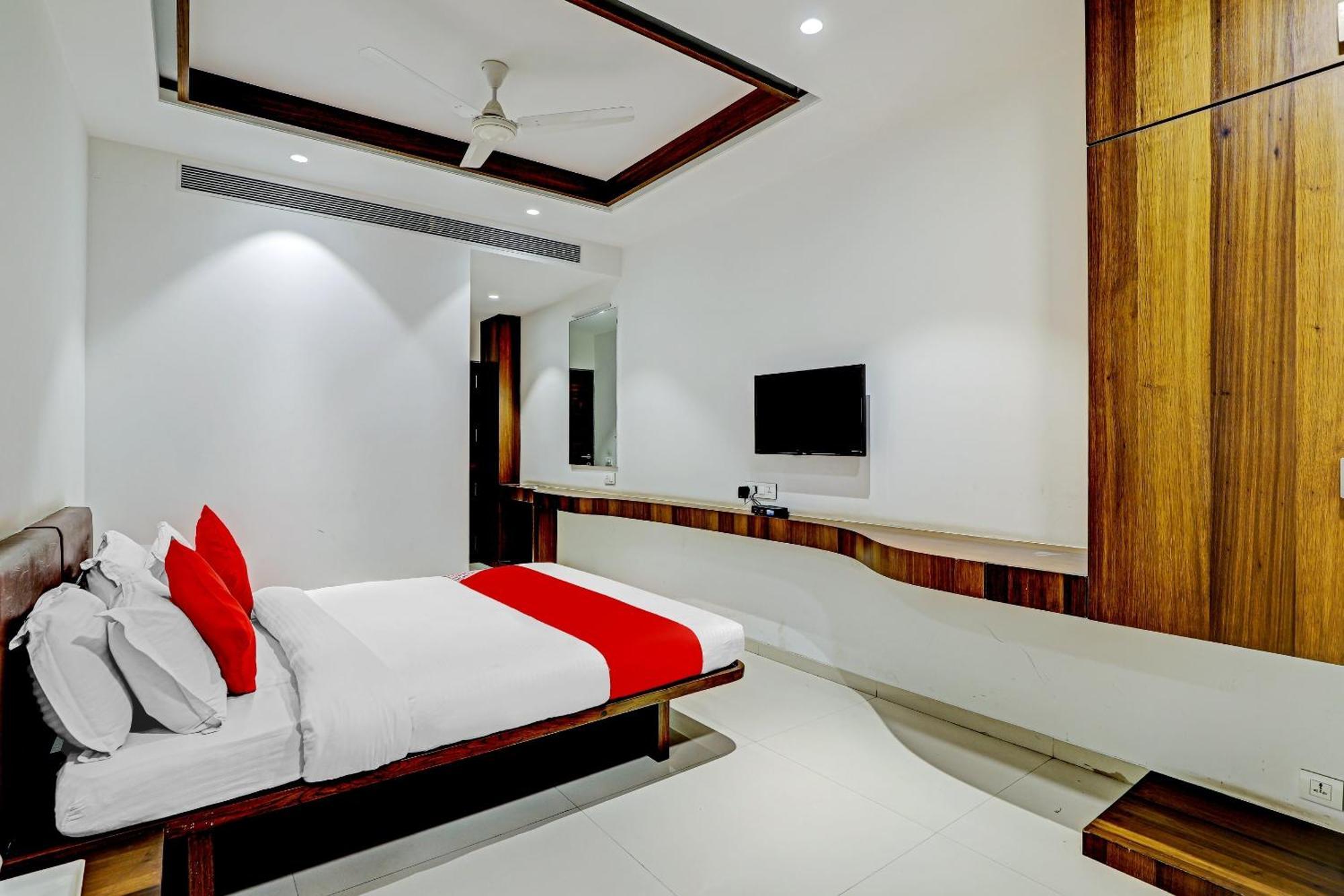 Hotel O Rishta And Jahan Banquet And Rooms Bhatha المظهر الخارجي الصورة